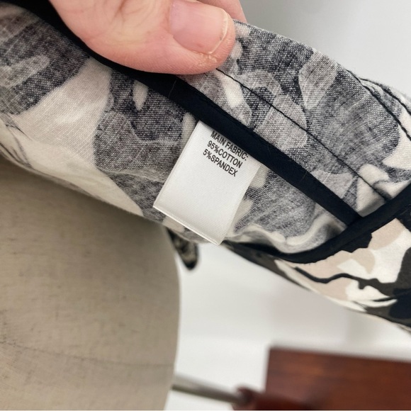 St. John Printed Zip Up Lightweight Jacket 6 - Picture 9 of 11